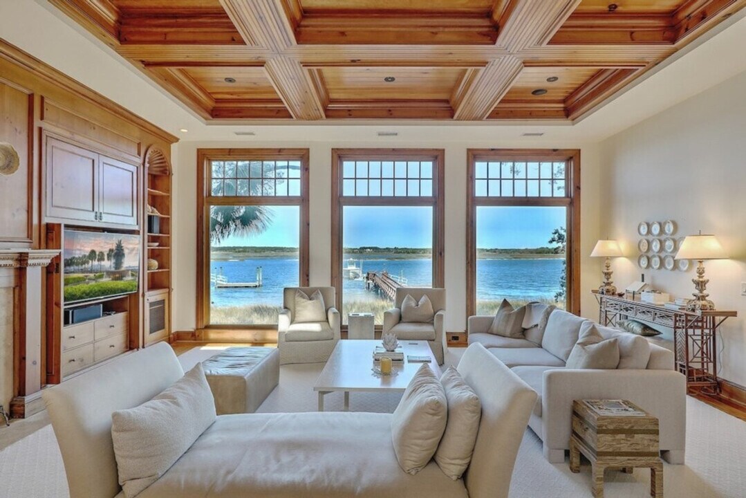 31 Rhetts Bluff Rd in Kiawah Island, SC - Building Photo