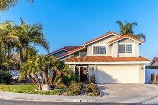 762 Grey Hawk Ct in Oceanside, CA - Building Photo