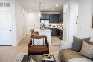 9584 Eden Rd in Arlington, TX - Building Photo