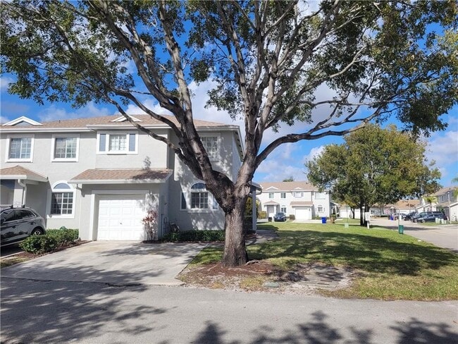 4723 SW 14th St in Deerfield Beach, FL - Building Photo - Building Photo