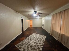 329 NW 84th St in Oklahoma City, OK - Building Photo - Building Photo