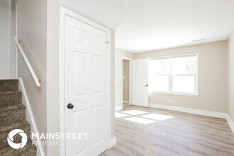 9306 Fairwood Dr in Kansas City, MO - Building Photo - Building Photo