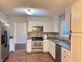 506 Walbridge St in Carmel, IN - Building Photo - Building Photo