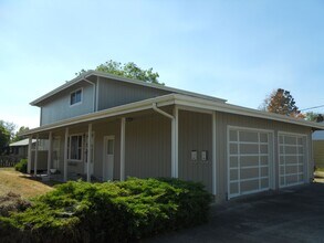 570 NW Walnut Blvd in Corvallis, OR - Building Photo - Building Photo