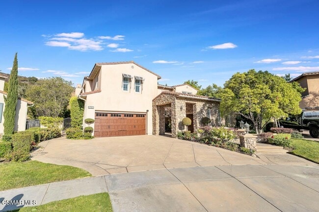 4980 Via Santana in Thousand Oaks, CA - Foto de edificio - Building Photo