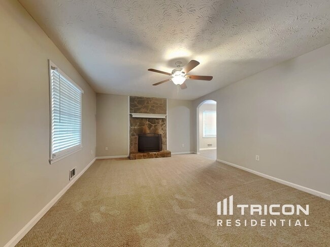 123 Indian Hills Dr in Dallas, GA - Building Photo - Building Photo