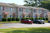 Summer Court Townhomes photo'