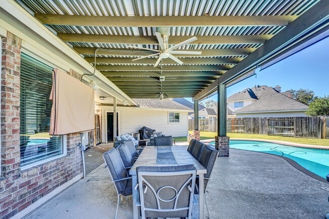 property at 6119 Durango Bay Ln