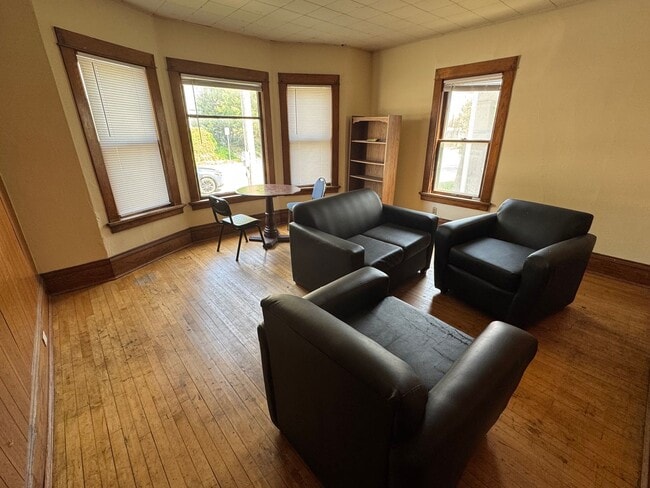 property at 645 E Johnson St