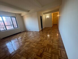 1925 McGraw Ave in Bronx, NY - Building Photo