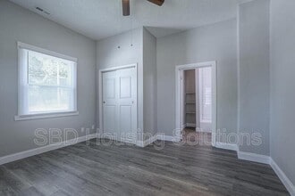 1700 S Harvard Ave in Independence, MO - Building Photo - Building Photo