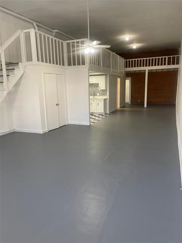 property at 2011 S Ervay St