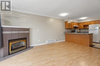 6963-6963 Victoria Dr in Vancouver, BC - Building Photo - Building Photo