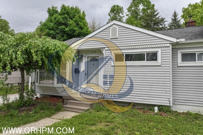 property at 708 Elmwood Dr