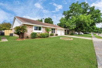 4015 Lufborough Dr in Houston, TX - Foto de edificio - Building Photo