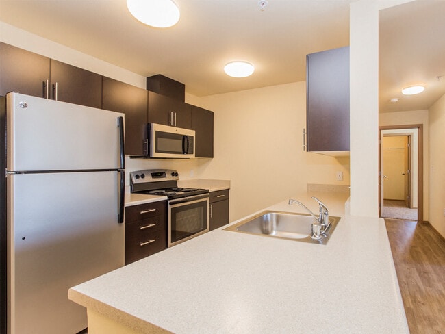 Axis Apartments