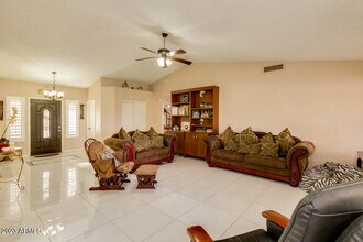 5053 N 85th Ave in Glendale, AZ - Building Photo - Building Photo