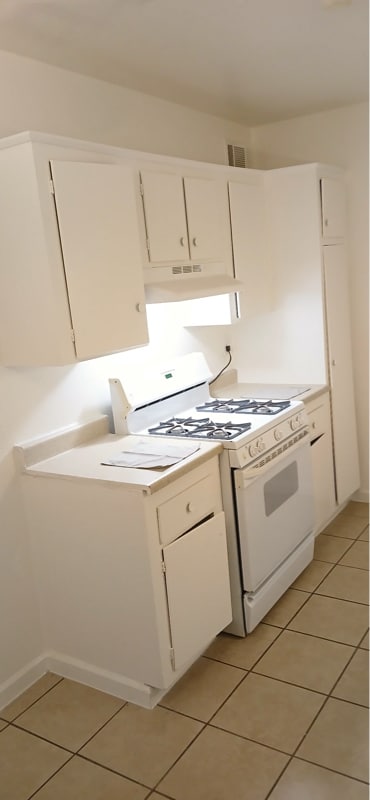 2022 Castleberry Ln in Las Vegas, NV - Building Photo - Building Photo