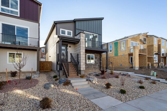 6739 Cool Breeze Dr in Colorado Springs, CO - Foto de edificio - Building Photo