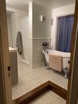 139 Railroad St in Johnson, VT - Building Photo