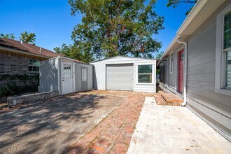 5831 Annunciation St in Houston, TX - Building Photo - Building Photo