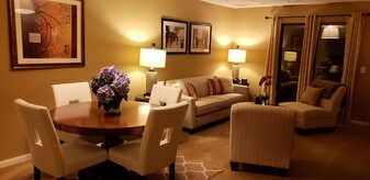 Hilltop Terrace Apartments!!! Amazing rental! in West Haven, CT - Building Photo