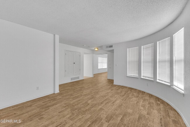 6096 Pecan Park Pl in El Paso, TX - Building Photo - Building Photo