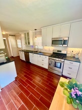 1500 Pinetree Ln in Webster Groves, MO - Building Photo - Building Photo