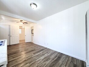 950 Clela Ave in East Los Angeles, CA - Building Photo - Building Photo