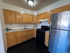 383 Huntington Ave in Bronx, NY - Building Photo - Building Photo