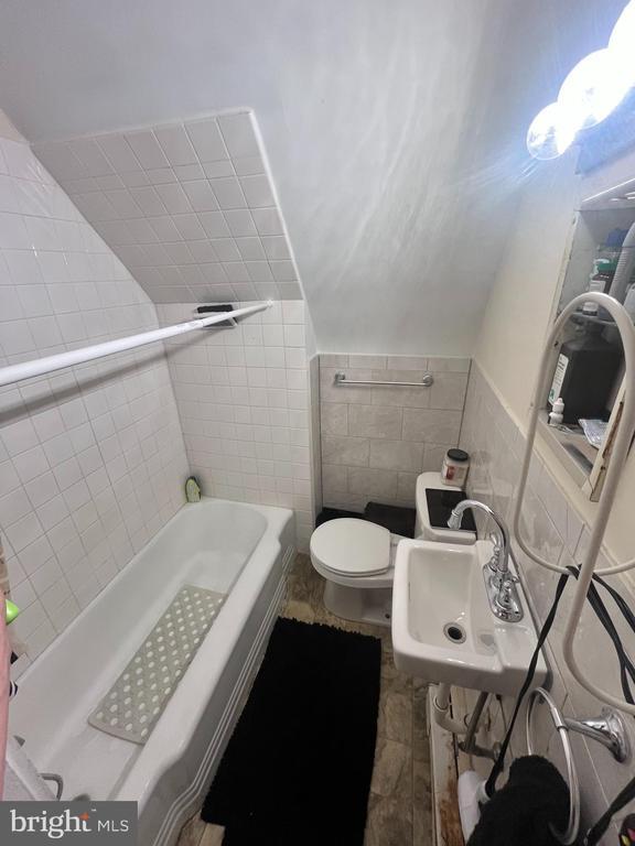 541 E High St in Pottstown, PA - Building Photo - Building Photo