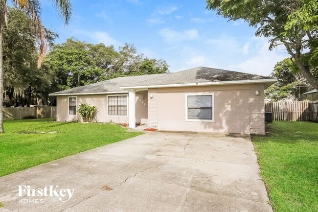 property at 1689 Cedro Ave