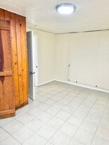 310 Charleston St SE in Albuquerque, NM - Building Photo