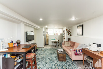 2005 W Race Ave, Unit 1B in Chicago, IL - Building Photo - Building Photo