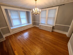40 Vera St in West Hartford, CT - Building Photo - Building Photo