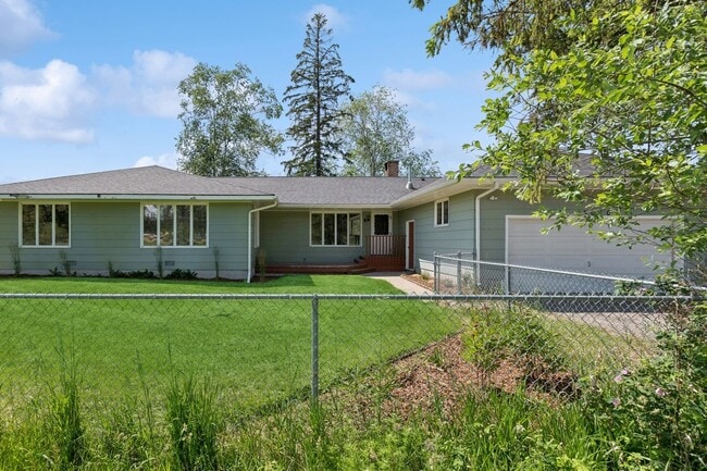property at 5640 U.S. 93 S
