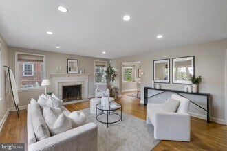 1541 Doxbury Rd in Towson, MD - Building Photo - Building Photo