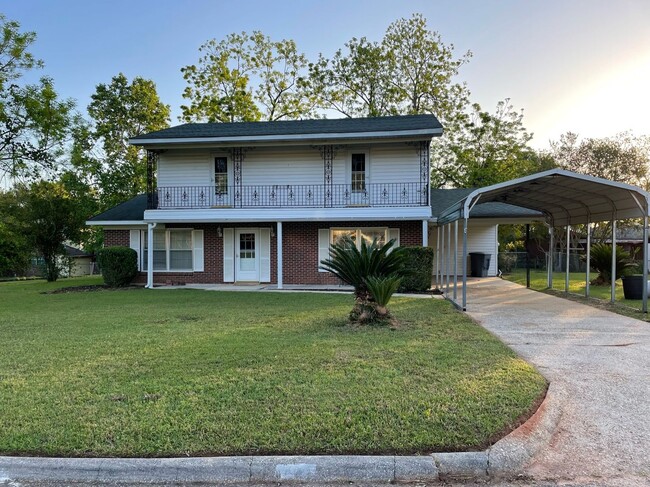 property at 40 Andrews Dr