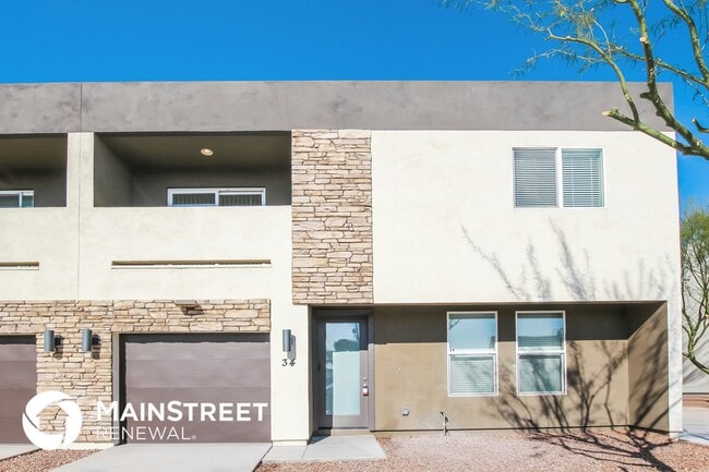 property at 2000 N 36th St