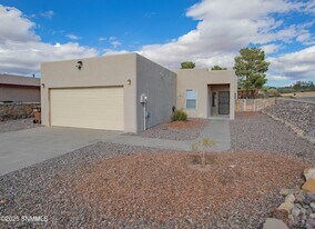 2656 Bearcat Dr in Las Cruces, NM - Building Photo