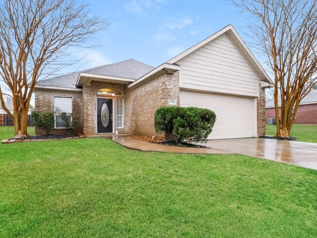 13541 Lake Breeze Ln in Willis, TX - Building Photo - Building Photo