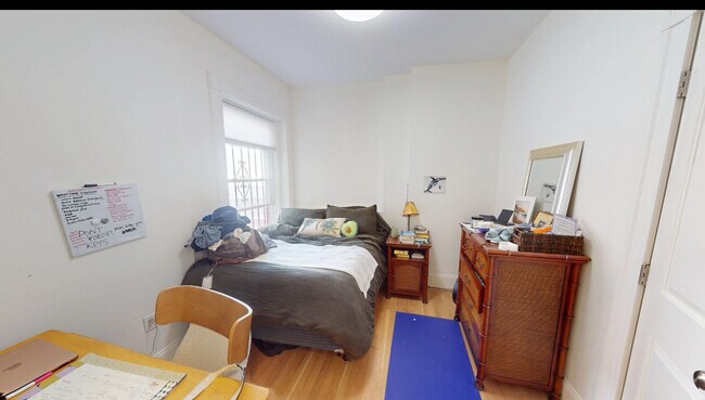property at 5 Davis Ave