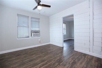 5917-1-5912 Sherman St in Houston, TX - Building Photo - Building Photo