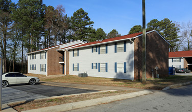 Winnsboro Arms in Winnsboro, SC - Building Photo - Building Photo