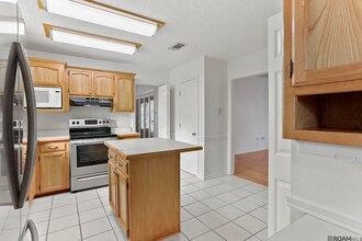 3674 Brandon Lynn Dr in Baton Rouge, LA - Building Photo - Building Photo