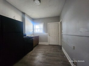 37 W 14th Pl in Chicago Heights, IL - Building Photo - Building Photo