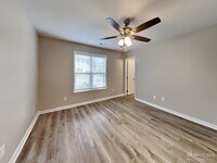 404 Flaherty Ave photo'