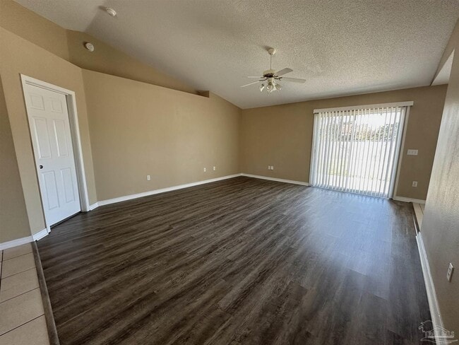 2028 Coral Reef Rd in Pensacola, FL - Building Photo - Building Photo