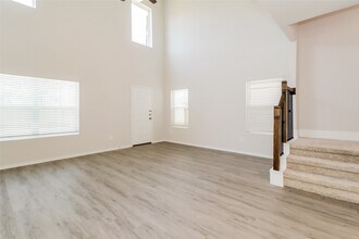 15243 Estrella Rd W in Houston, TX - Building Photo - Building Photo