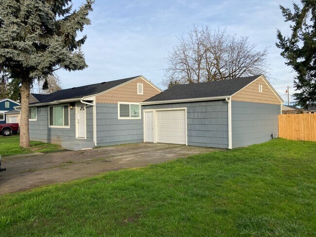 215 Baxter St in Eugene, OR - Building Photo - Building Photo